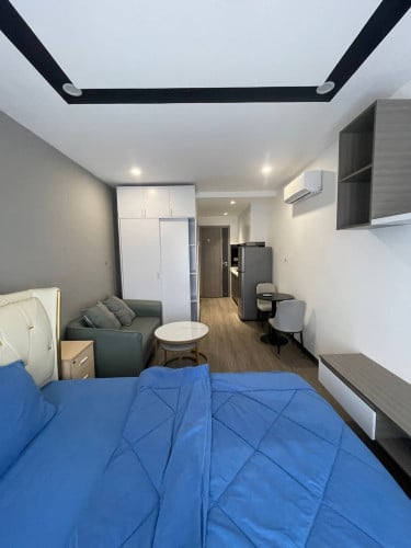 Studio 300$