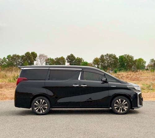 Toyota Alphard executive lounge 2017 កៅអីធំ