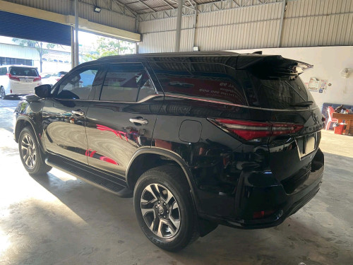 Toyota Fortuner 2023 ( Legender  )