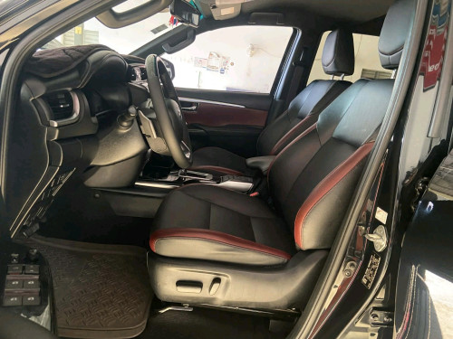 Toyota Fortuner 2023 ( Legender  )