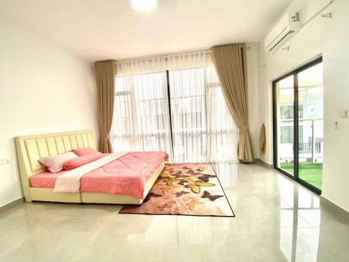 Twin Villa for Rent/ 双拼别墅出租