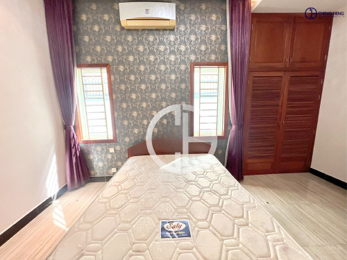 Villa for Rent at Phsar Derm Thkov -R396
