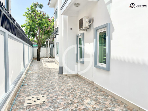 Villa for Rent at Phsar Derm Thkov -R396
