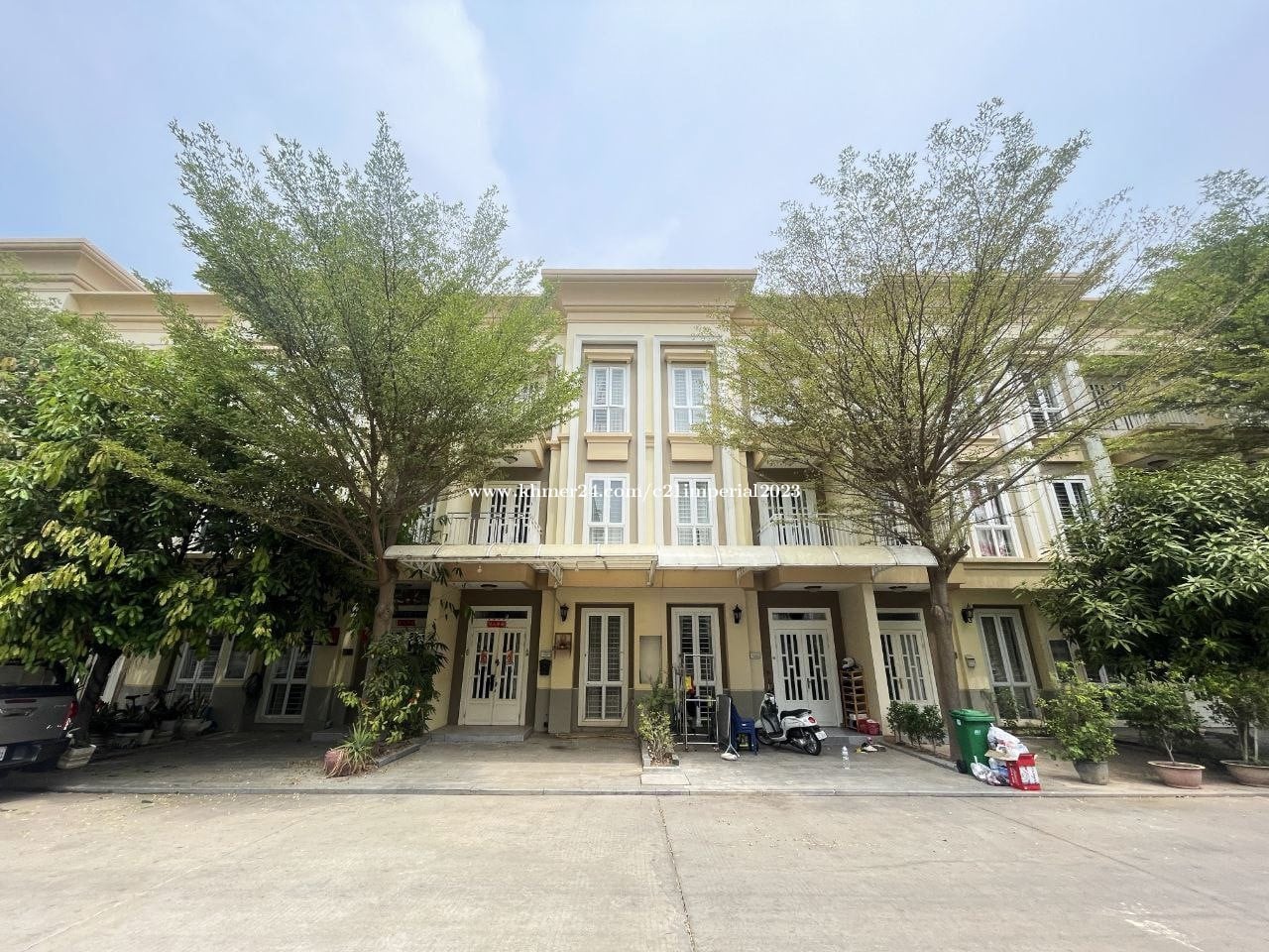 Link house for sale at borey Mekong royal