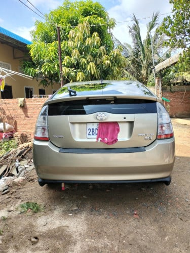 លក់ឡានព្រូស