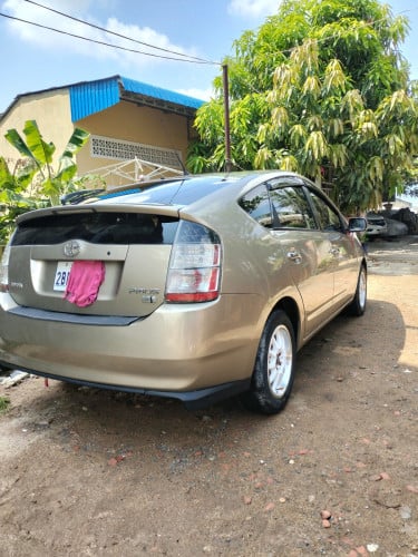 លក់ឡានព្រូស