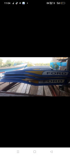 ដំបូលត្រាក់ទ័រ