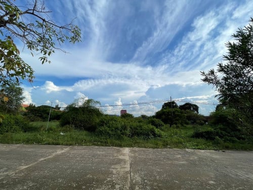 ដីលក់នៅកំបូល