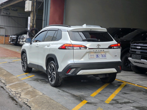 ប្រូម៉ូសិនពិសេស! 2024 TOYOTA COROLLA CROSS ឡានថ្មីខ្លាំងម្ចាស់ដេីមទិញពីក្រុមហ៊ុនផ្ទាល់