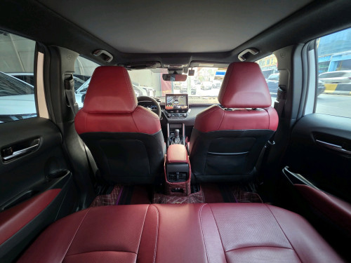 ប្រូម៉ូសិនពិសេស! 2024 TOYOTA COROLLA CROSS ឡានថ្មីខ្លាំងម្ចាស់ដេីមទិញពីក្រុមហ៊ុនផ្ទាល់