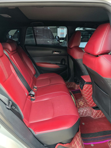 ប្រូម៉ូសិនពិសេស! 2024 TOYOTA COROLLA CROSS ឡានថ្មីខ្លាំងម្ចាស់ដេីមទិញពីក្រុមហ៊ុនផ្ទាល់