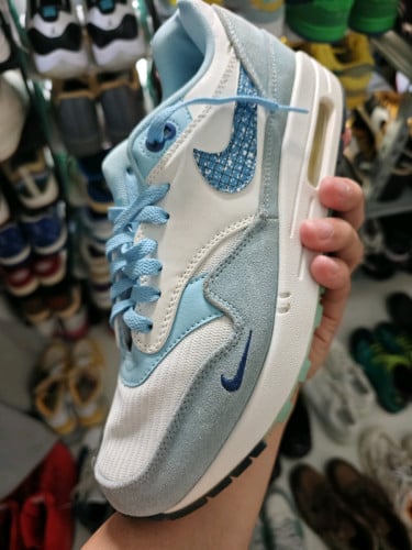 ស្បែកជើង AirMax 2000 size: 44