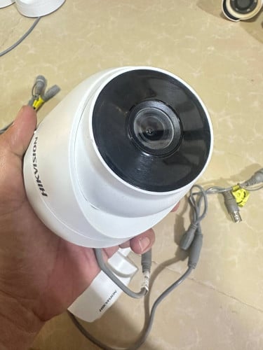 ក្បាលកាមេរ៉ាសុវត្ថិភាព HIKVISION លក់ 1 តម្លៃ $12