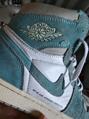 ស្បែកជើង Jordan 1 High - Size: 44