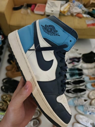 ស្បែកជើង Jordan 1 Obsidian size 44
