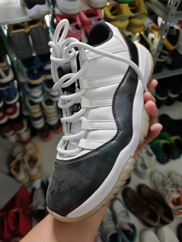ស្បែកជើង Jordan 11 Low Chameleon - size: 44