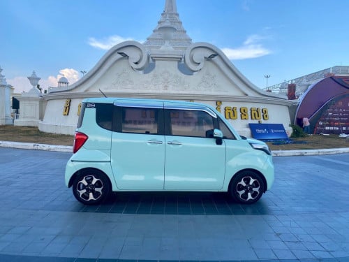 រថយន្តKıa Ray ឆ្នាំ014ពណ៍បៃតងខ្ចី ប្រើស្មាតឃី ឡានស្អាត អត់មានបុកប៉ះលក់
