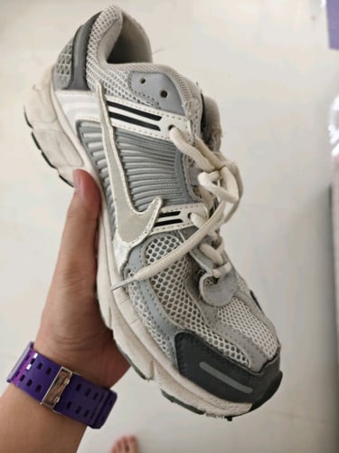 ស្បែកជើង Nike Vermero 5 - Size: 44