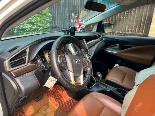 Toyota INNOVA ឆ្នាំ២០២០  7កៅអី ម្ចាស់ផ្ទាល់