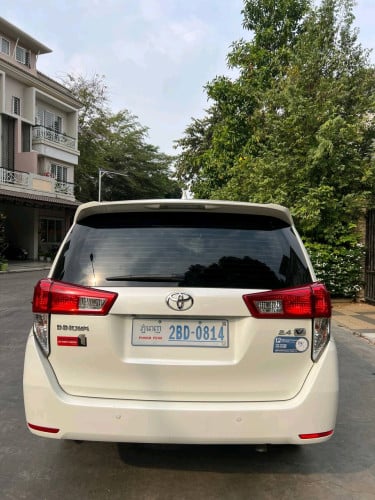 Toyota INNOVA ឆ្នាំ២០២០  7កៅអី ម្ចាស់ផ្ទាល់