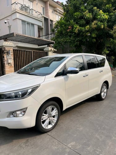 Toyota INNOVA ឆ្នាំ២០២០  7កៅអី ម្ចាស់ផ្ទាល់