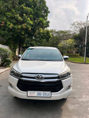 Toyota INNOVA ឆ្នាំ២០២០  7កៅអី ម្ចាស់ផ្ទាល់