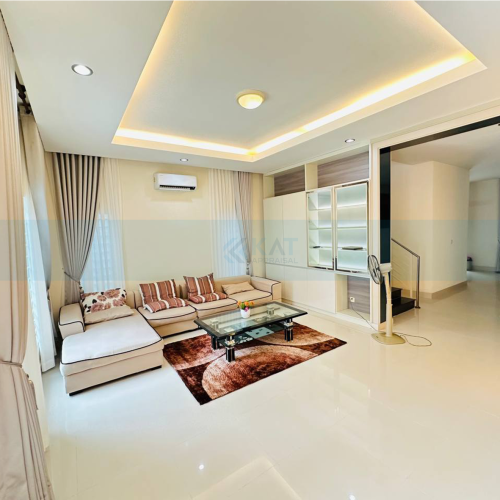 វីឡាភ្លោះសម្រាប់ជួល | Twin Villa For Rent