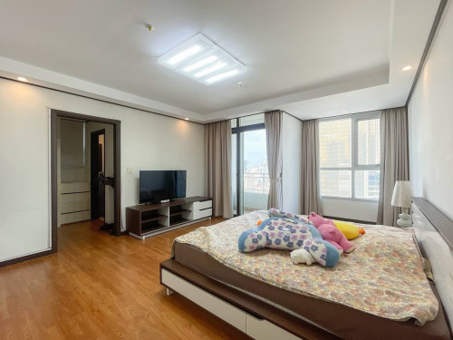 3 Bedroom at De Castle Royal for Rent BKK1