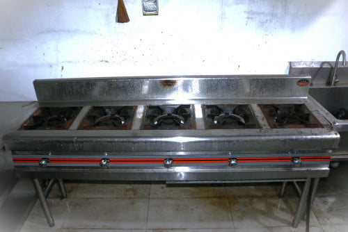 5 burnner gas stove
