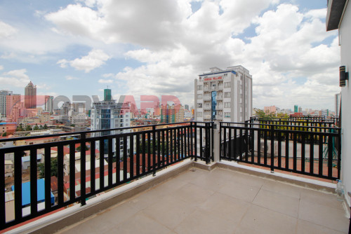 BKK3 PENTHOUSE 3BR| 3BTH| FULLY FURNISHED| GYM