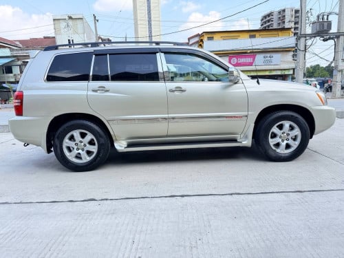 Highalander 2002 ម៉ាសុីន​V4 ទឹកថ្នាំសុីនច្រេីន​85%​ម៉ាញ៉ែត MC