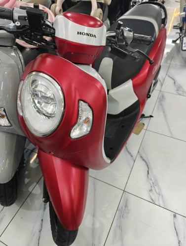 Honda Scopy 024 have tax plate number good 96%