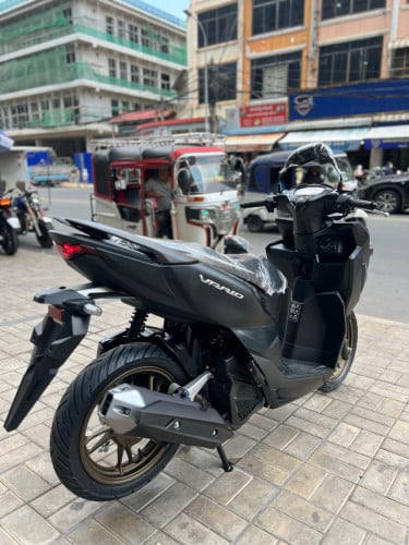 Honda Vario 2026កែរាង 125cc New3180$ឆាតជាមួយហាងផ្ទាល់ 💌👉 https://t.me/senghengmotor090