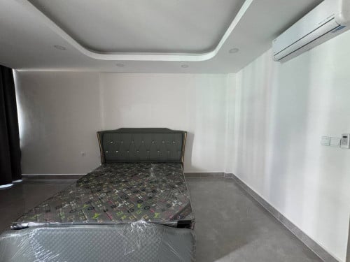 House 4room 1900$