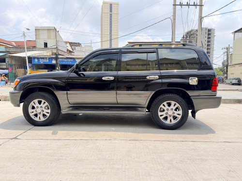 Lexus LX470 2003 full Option ទឹកថ្នាំសុីនច្រេីន​