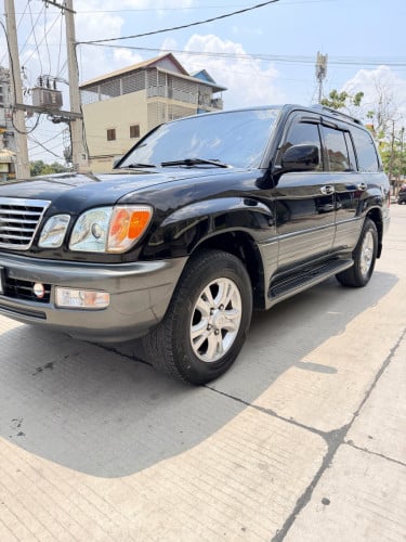 Lexus LX470 2003 full Option ទឹកថ្នាំសុីនច្រេីន​