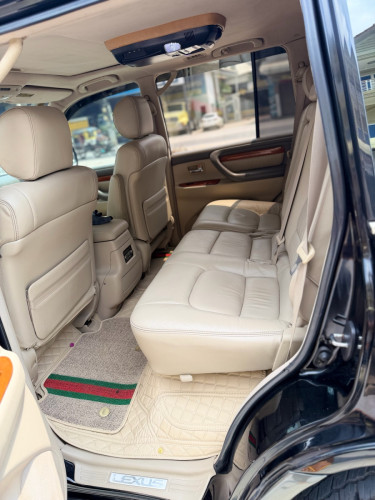 Lexus LX470 2003 full Option ទឹកថ្នាំសុីនច្រេីន​
