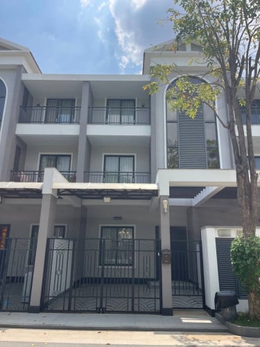 Link house for rent at Chroychangva 6A