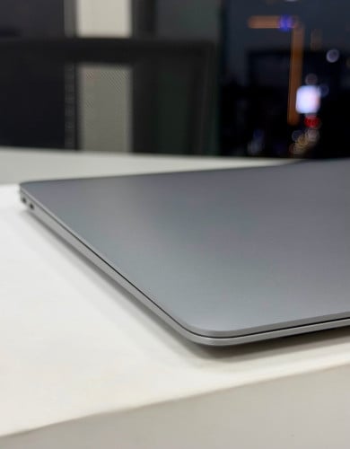 Macbook Air M1 នៅស្អាត99%  លក់ប្រញាប់លុយ 400ស្តើង