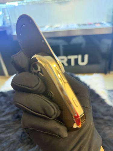 Motorola Aura Diamond