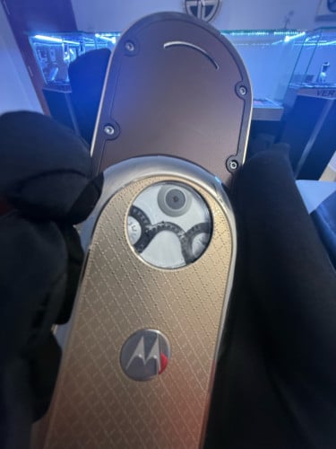 Motorola Aura Diamond