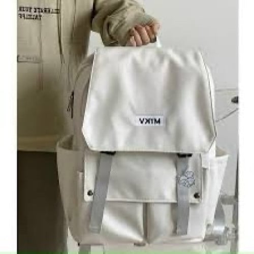 Students backpack Japanese style