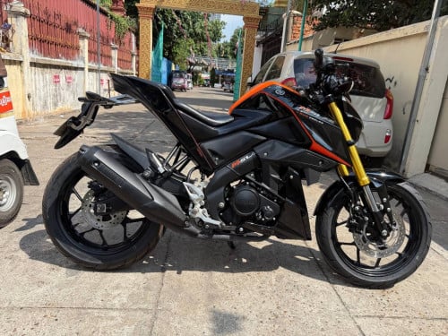 Yamaha M slaz