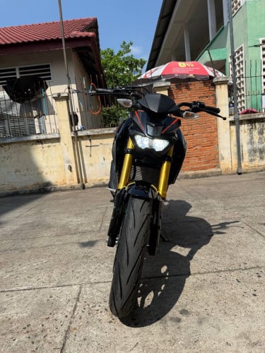 Yamaha M slaz