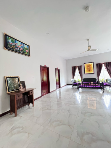 លក់បន្ទាន់ខ្លាំង​ម្ចាស់ផ្ទះ​ទៅនៅក្រៅប្រទេស