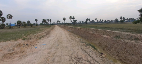 ដីស្រែកែង ខណ្ឌកំបូល