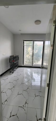 ផ្ទៈជួល 450
