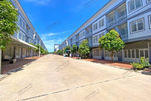 ផ្ទះអាជីវកម្មលក់ 85000$ បង់ 35000$ ចុះជូន10000$ភ្លាមៗ ផ្ទេរឈ្មោះកាត់ប្លង់រឹងជូន