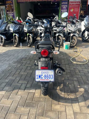ម៉ូតូនៅស្អាត់90%