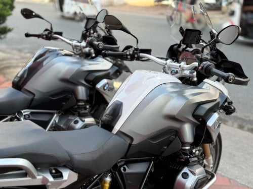 បញ្ចុះតម្លៃ​ពិសេស​ BMW GS